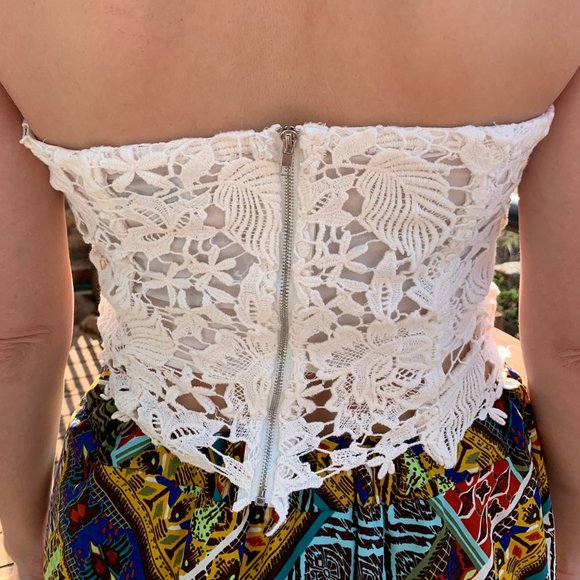 White lace crop top - Picture 3 of 3